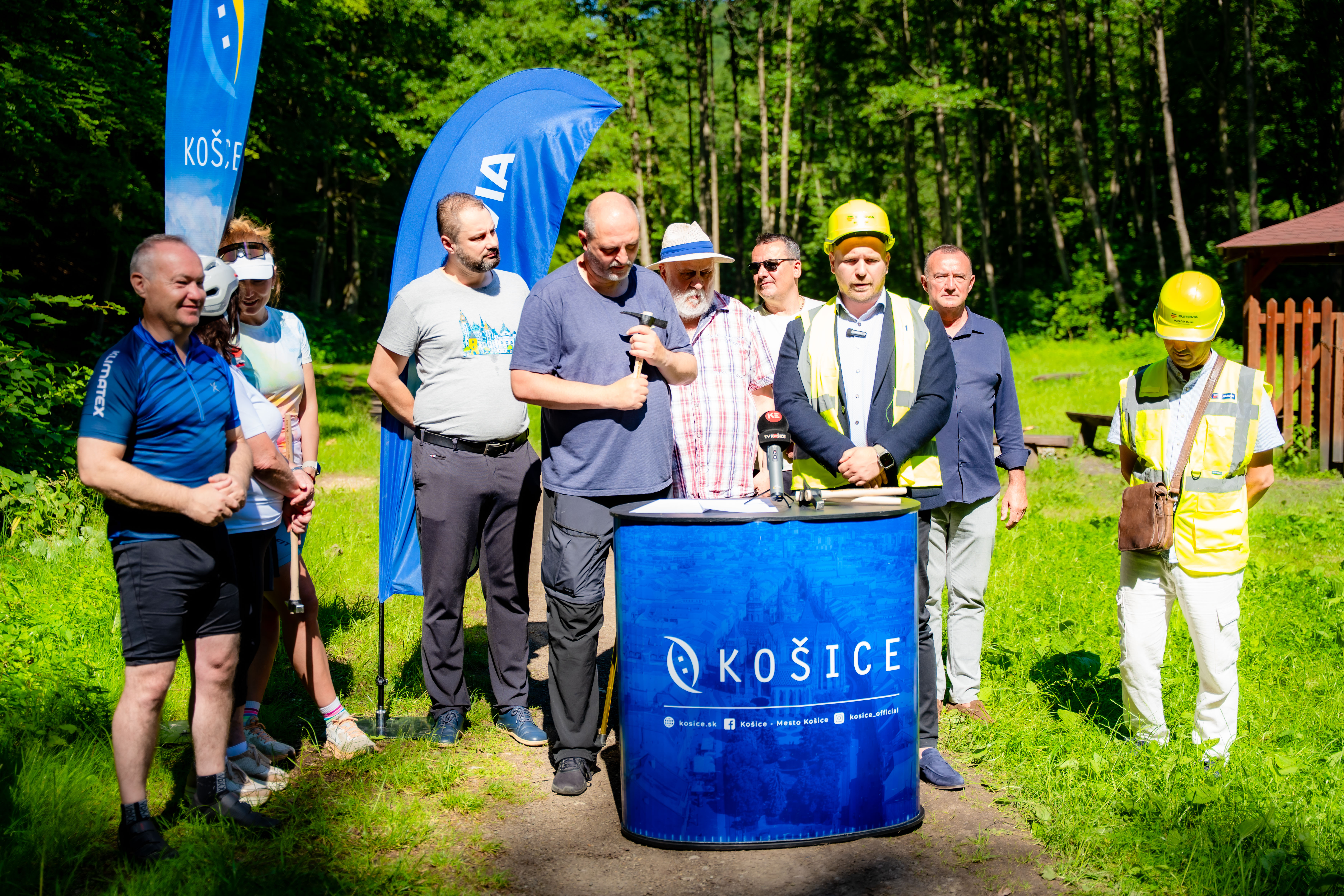 Poklepkanie vystavby novej cyklocesty medzi Cermelom a Alpinkou-1-19